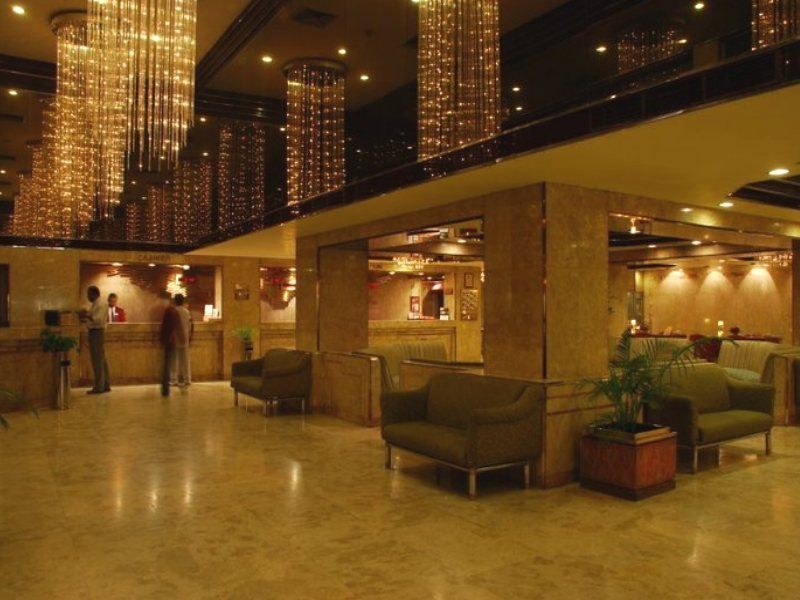 Ramada Colombo Hotell Exteriör bild
